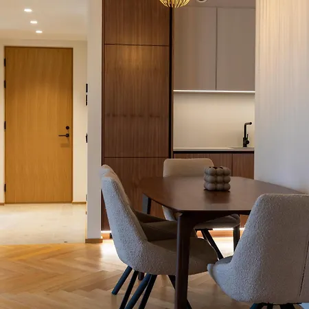 Heven Karusselli Apartament Parnawa