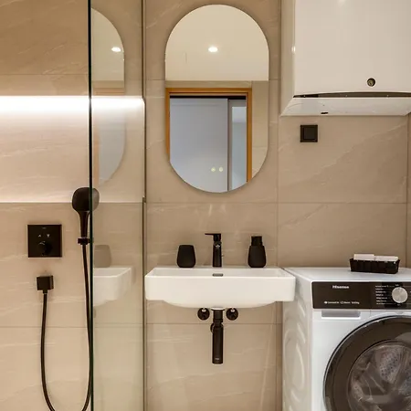 Heven Karusselli Apartament Parnawa