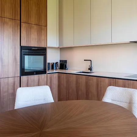 Heven Karusselli Lägenhet *