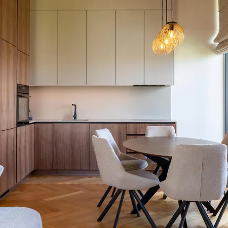 Heven Karusselli Lägenhet